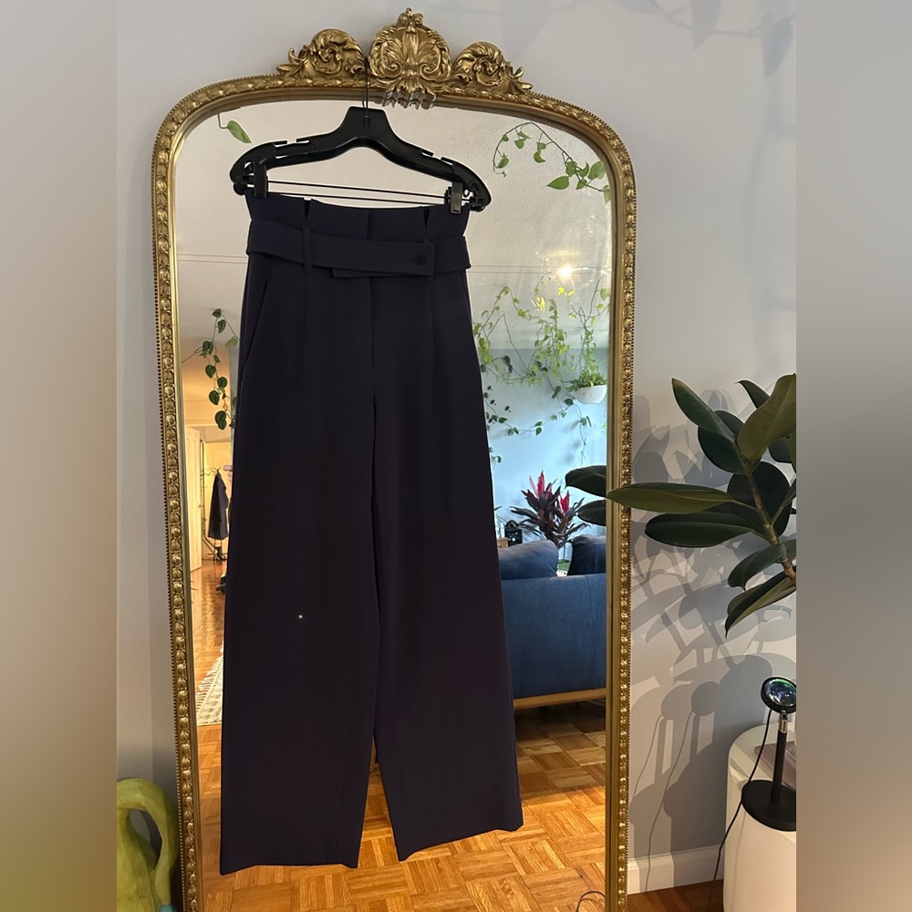 Aritzia NWOT Elegant Black High-Waisted Women's Pants S 4